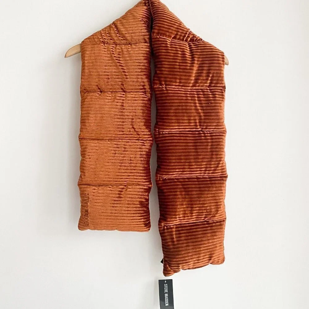 NWT Steve Madden Quilted Puffuer Scarf Burnt Orange